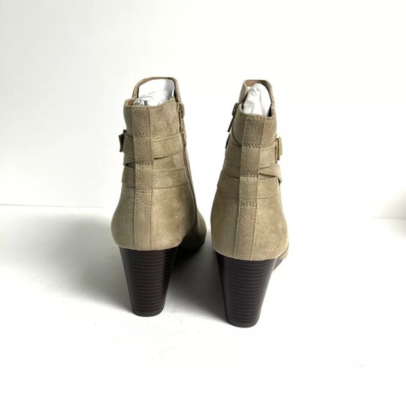 Life Stride Women’s Gio Tan Ankle Boots Size 11M - Picture 4 of 6